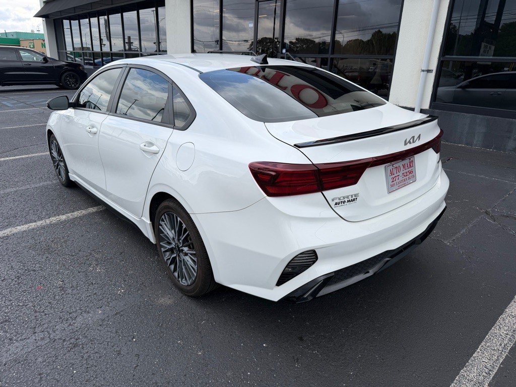 2023 Kia Forte Image 5