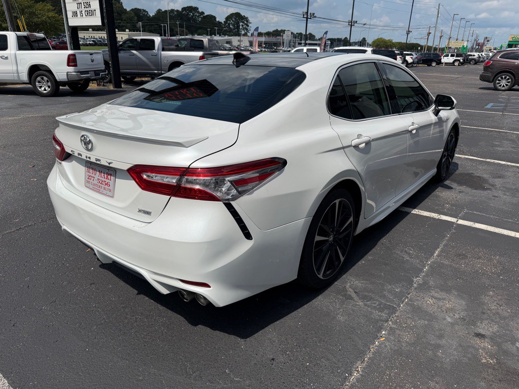 2020 Toyota Camry Image 4