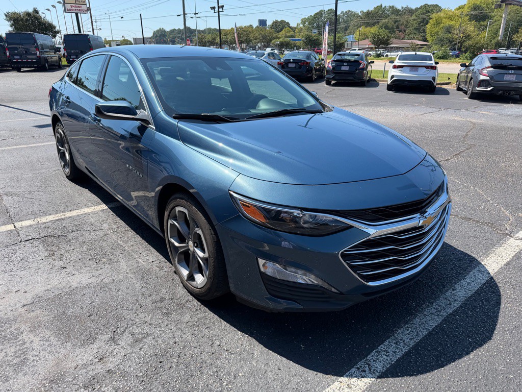 2024 Chevrolet Malibu Image 3