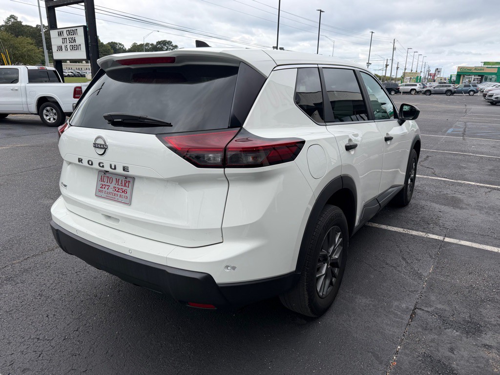 2025 Nissan Rogue Image 4