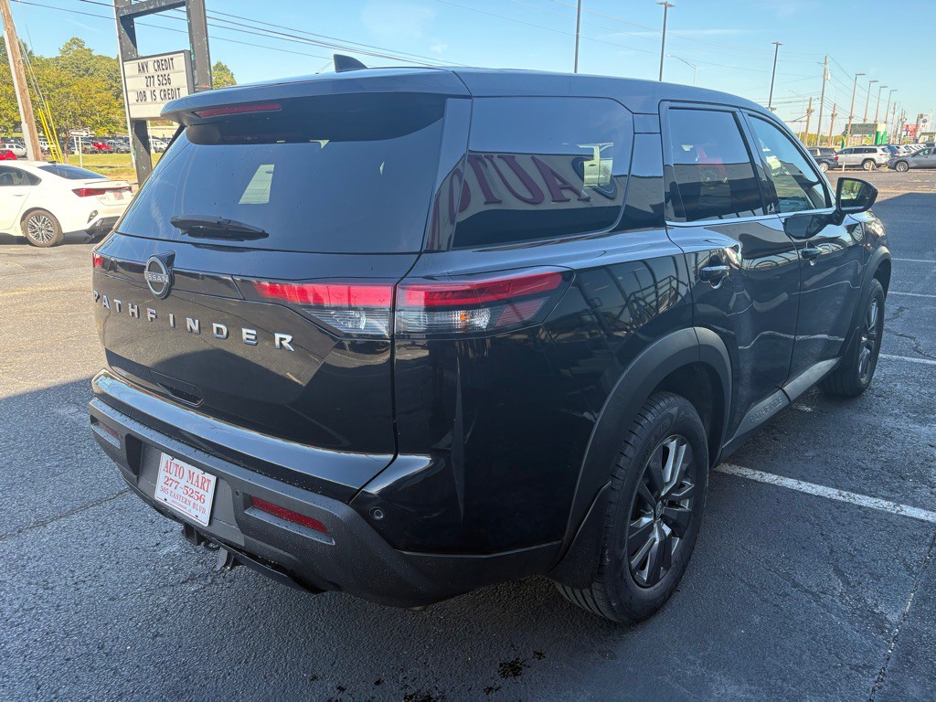 2023 Nissan Pathfinder Image 4
