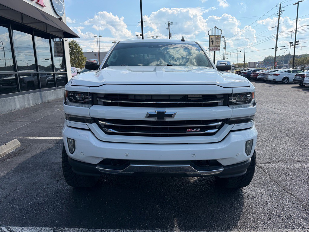 2017 Chevrolet Silverado 1500 Image 3