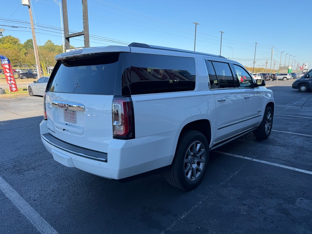 2015 GMC Yukon Image 4