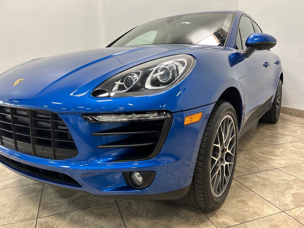 2018 Porsche Macan Image 3
