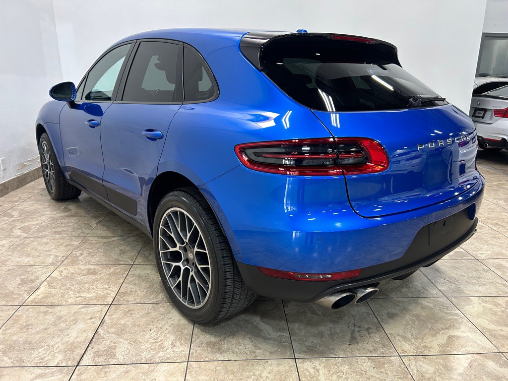 2018 Porsche Macan Image 8
