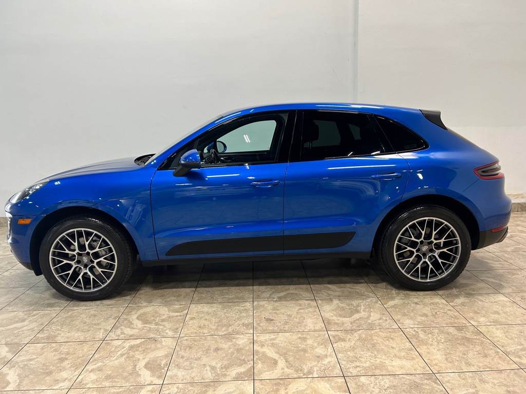 2018 Porsche Macan Image 11