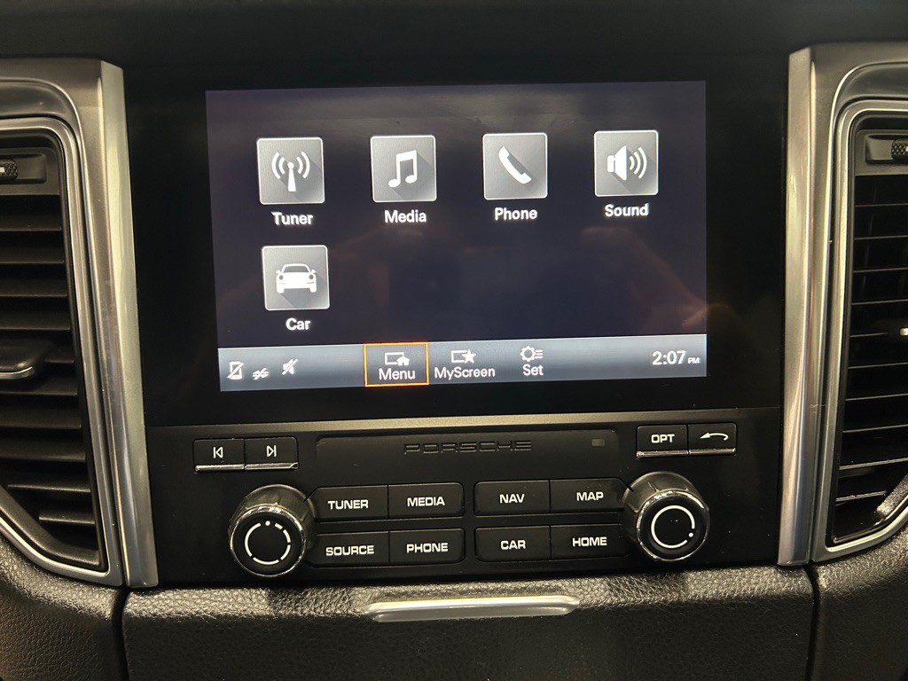 2018 Porsche Macan Image 23