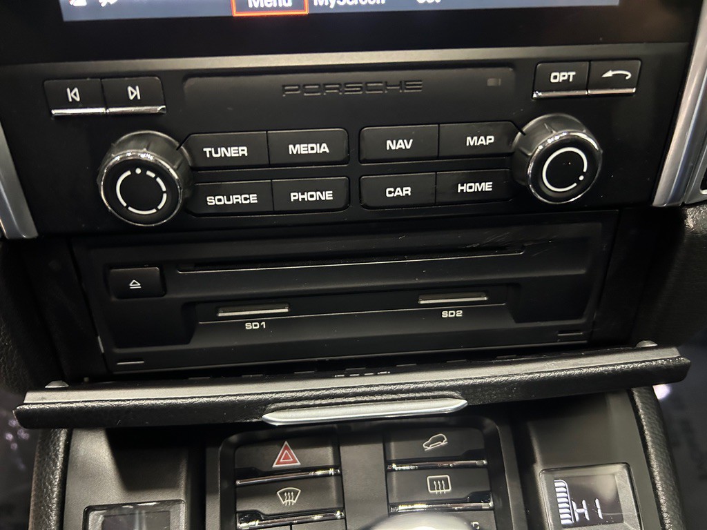 2018 Porsche Macan Image 24