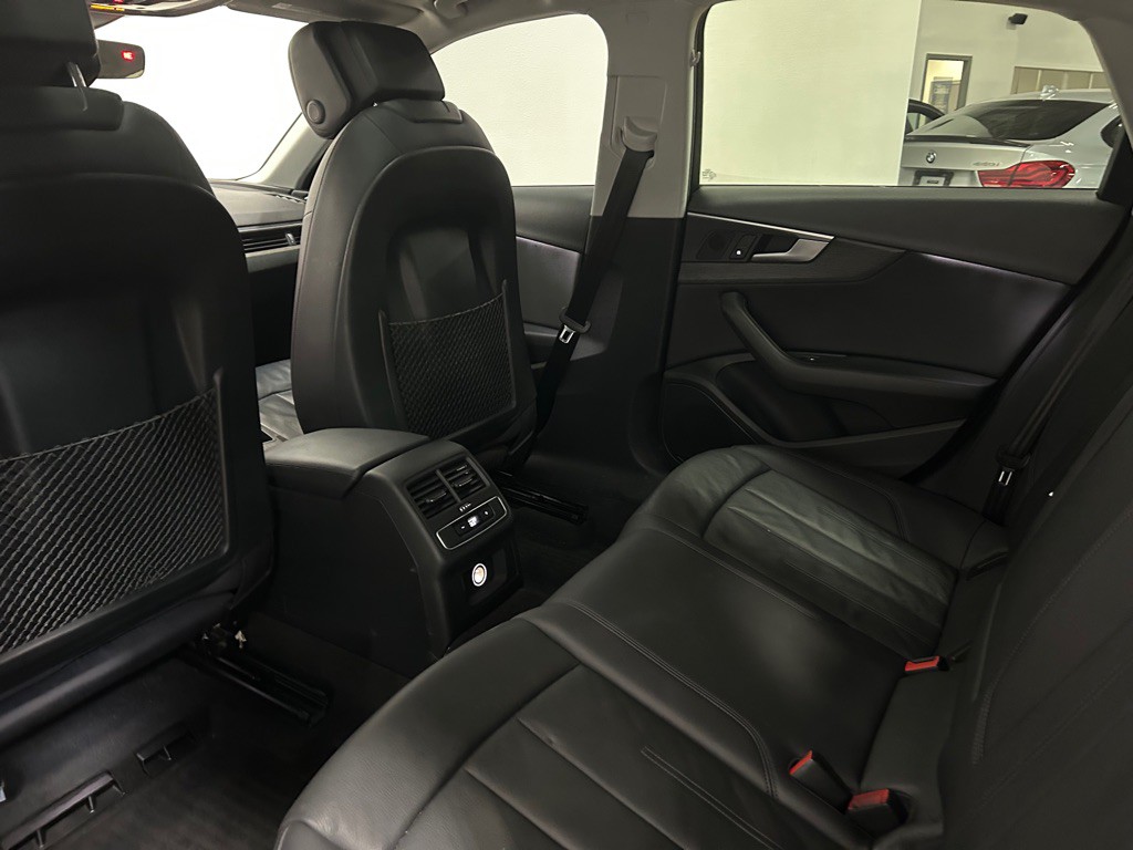2017 Audi A4 Image 37