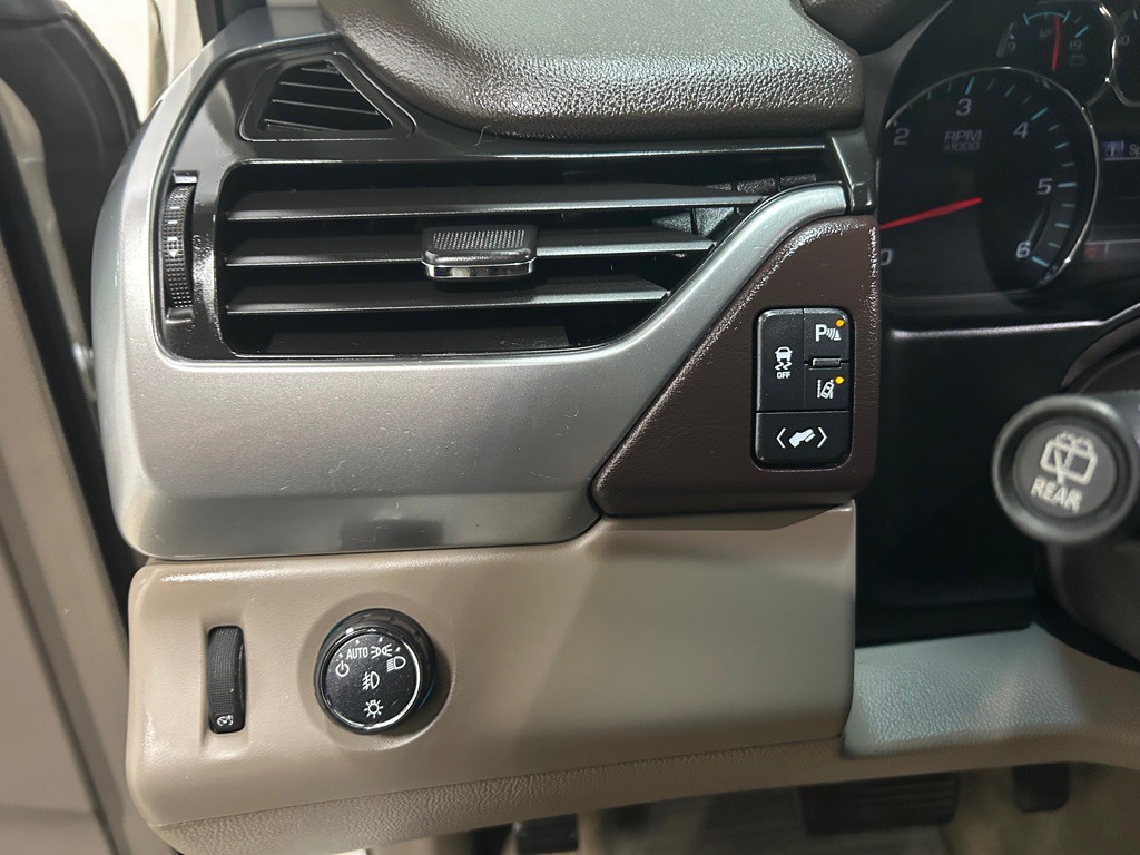 2015 Chevrolet Tahoe Image 15