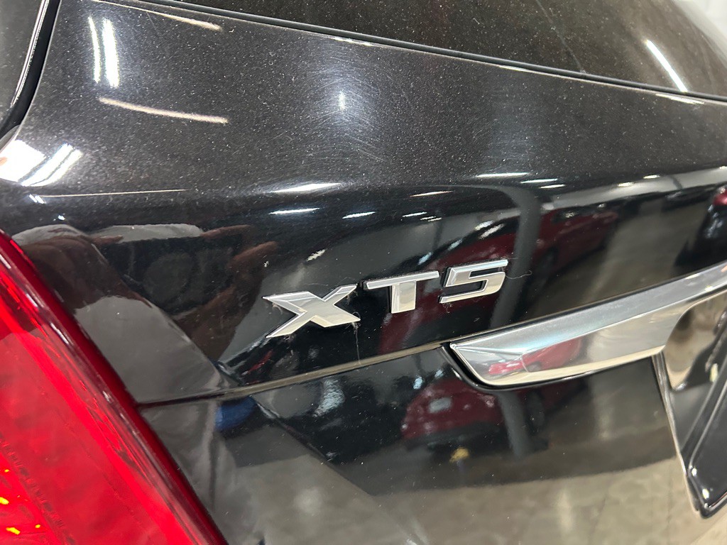 2017 Cadillac XT5 Image 10