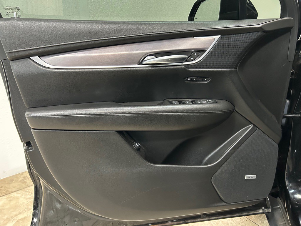 2017 Cadillac XT5 Image 16