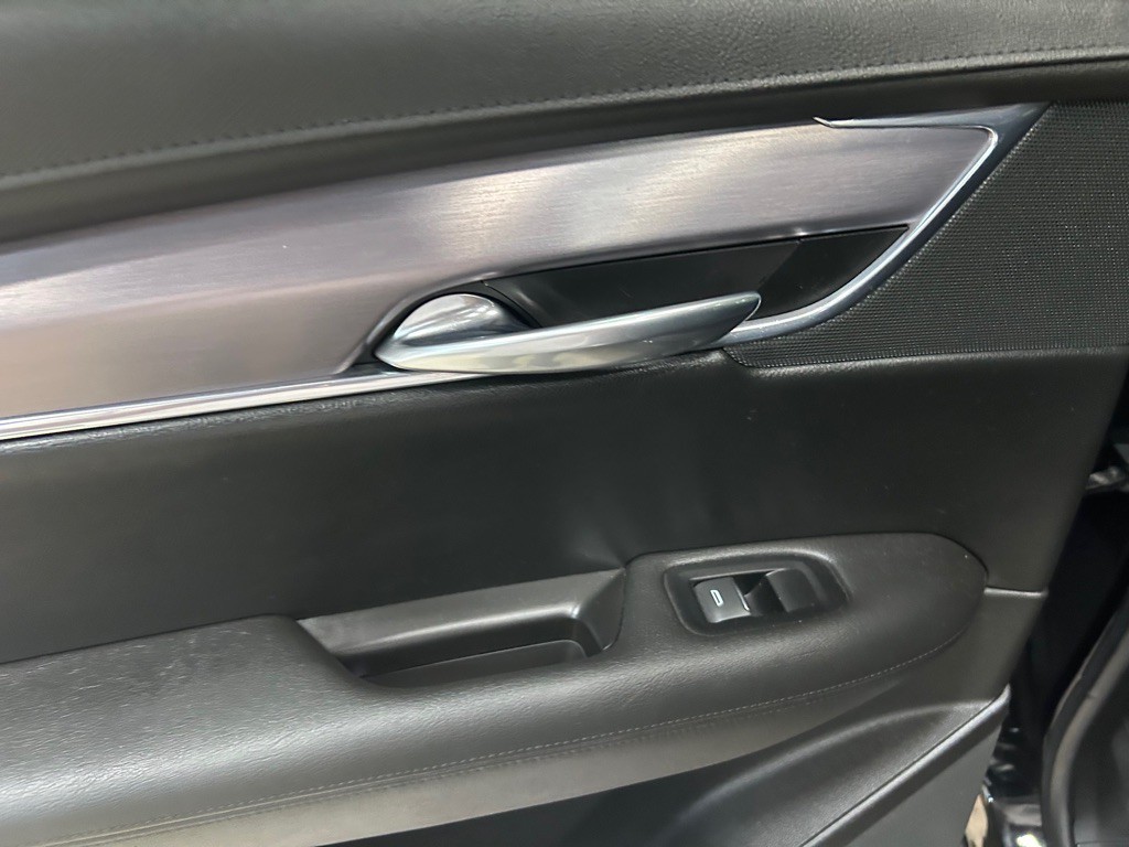 2017 Cadillac XT5 Image 35