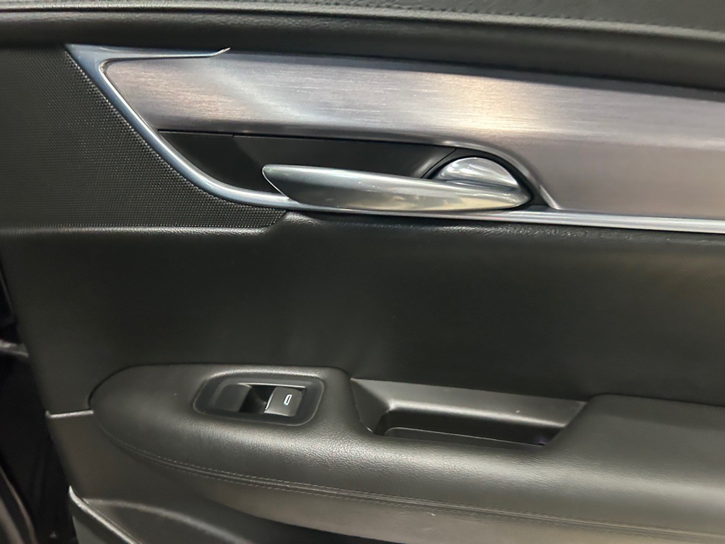 2017 Cadillac XT5 Image 39