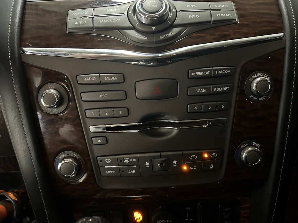2020 Nissan Armada Image 25