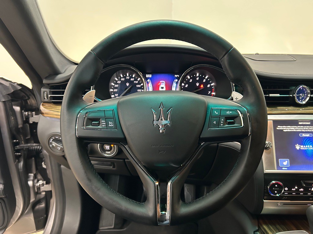 2015 Maserati Quattroporte Image 16