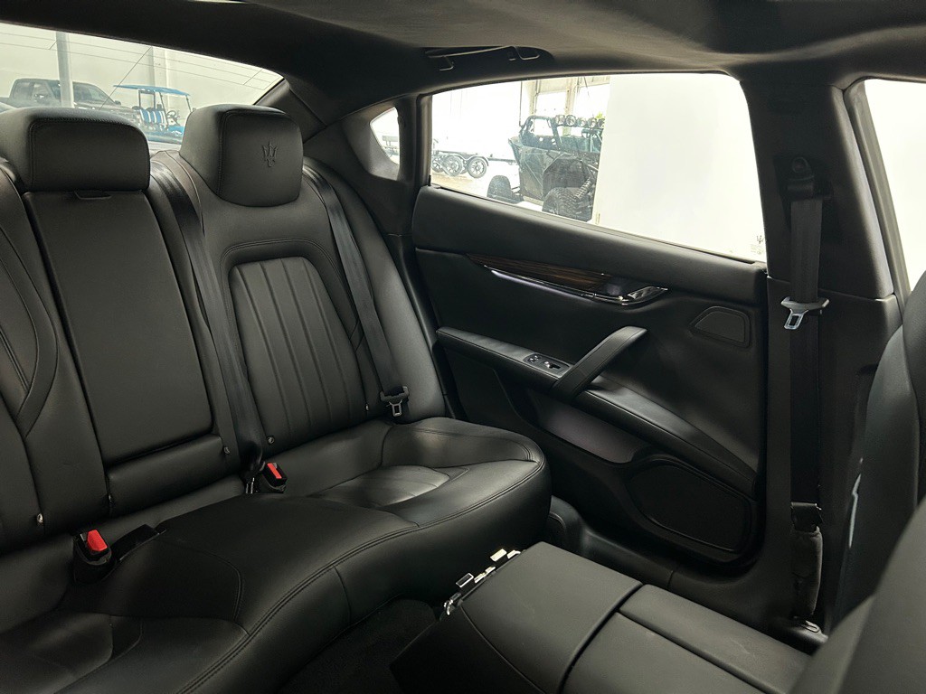 2015 Maserati Quattroporte Image 39