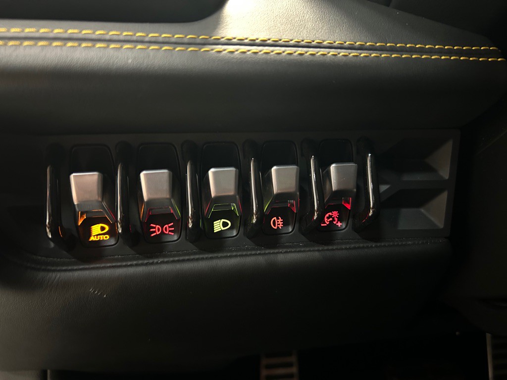 2015 Lamborghini Huracan Image 22