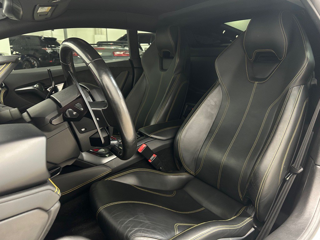 2015 Lamborghini Huracan Image 24