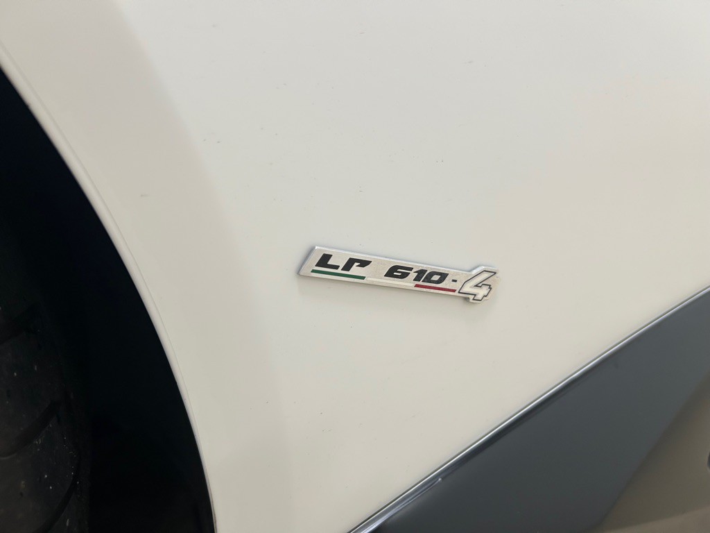 2015 Lamborghini Huracan Image 34