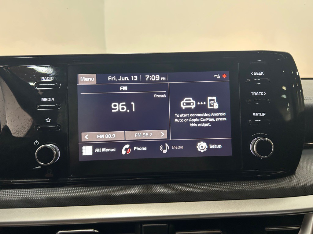 2021 Kia K5 Image 17