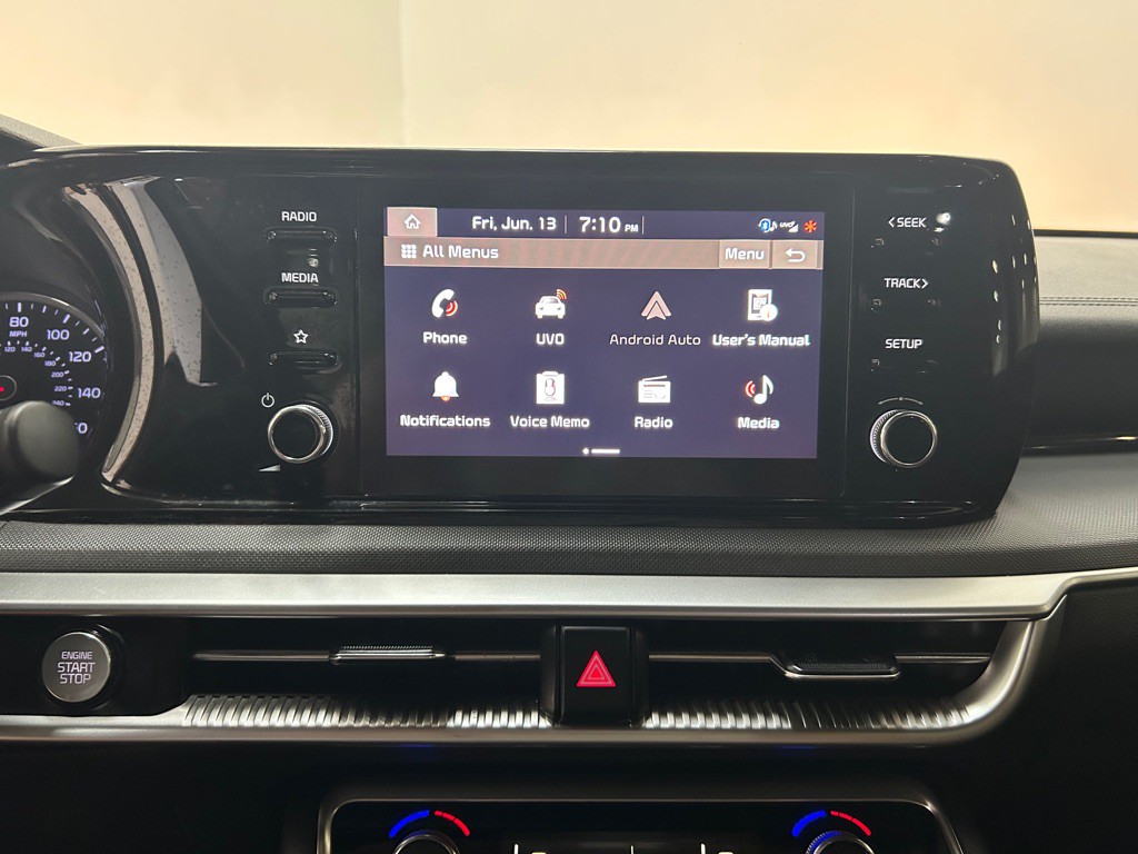 2021 Kia K5 Image 21