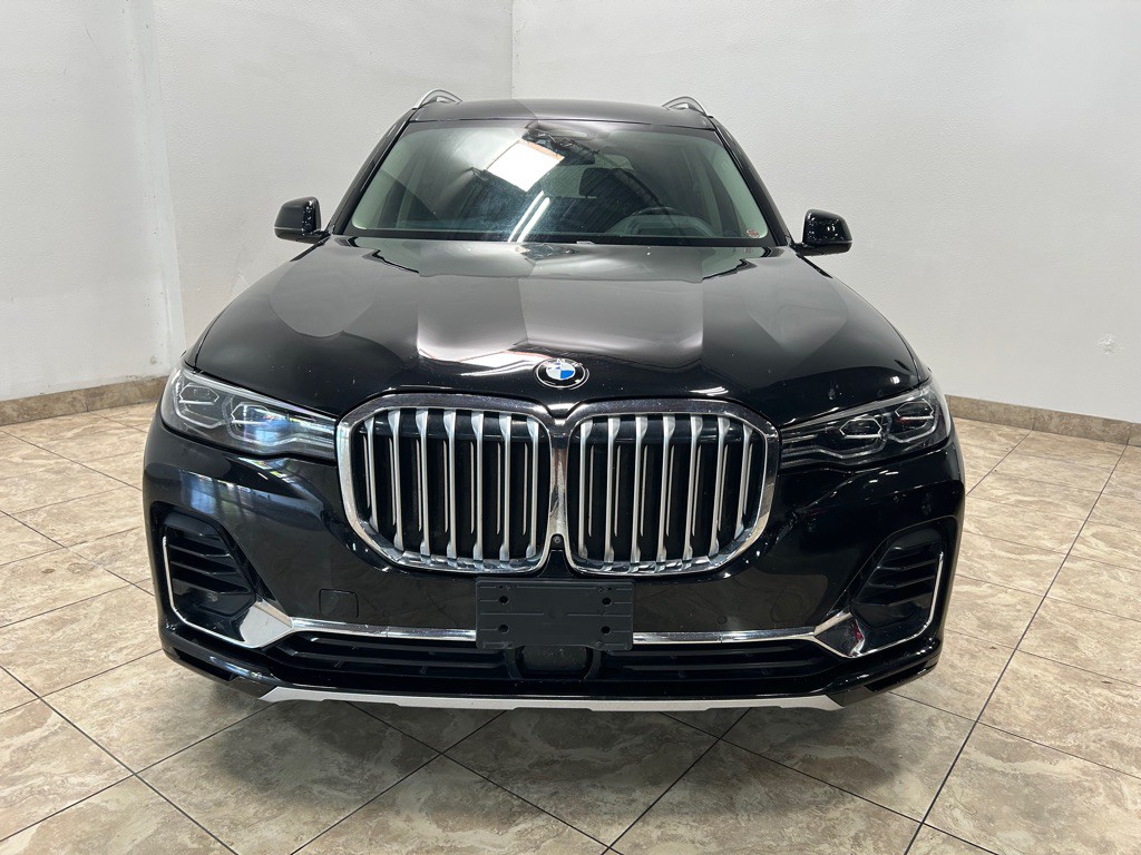 2020 BMW X7 Image 3