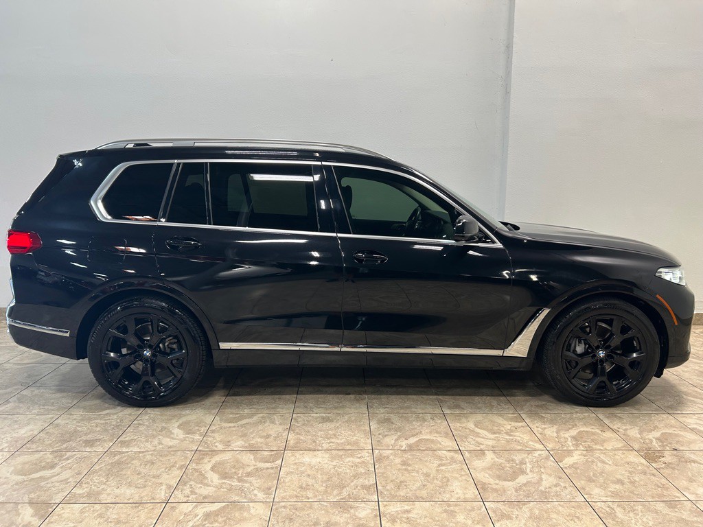2020 BMW X7 Image 6