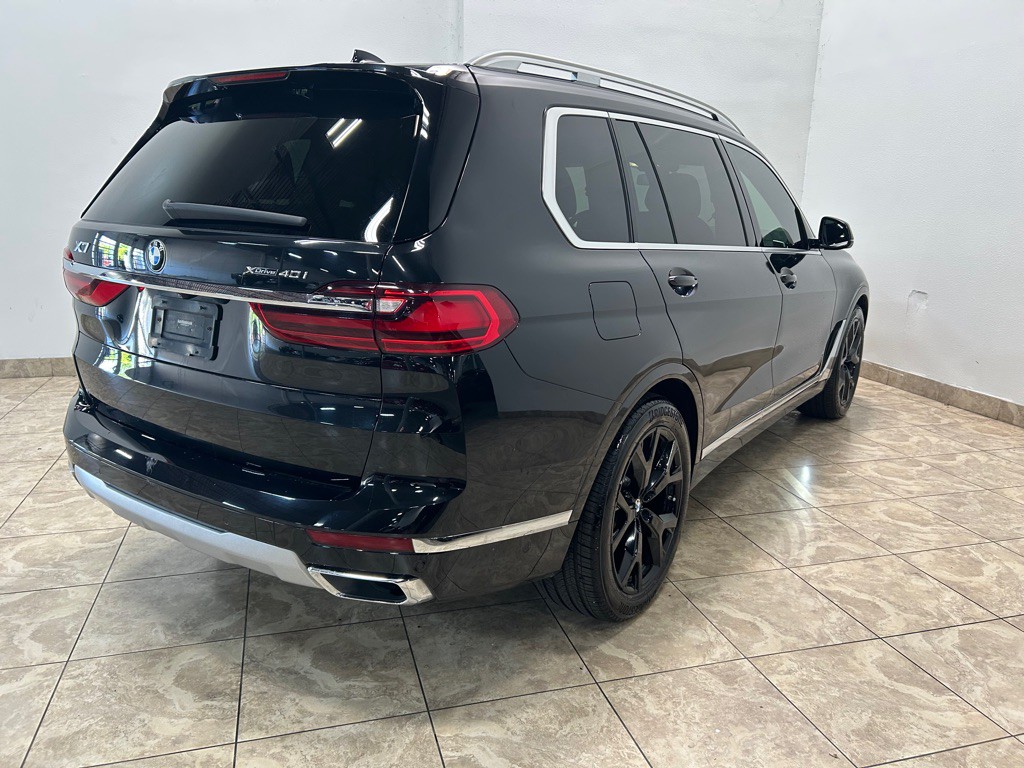 2020 BMW X7 Image 7