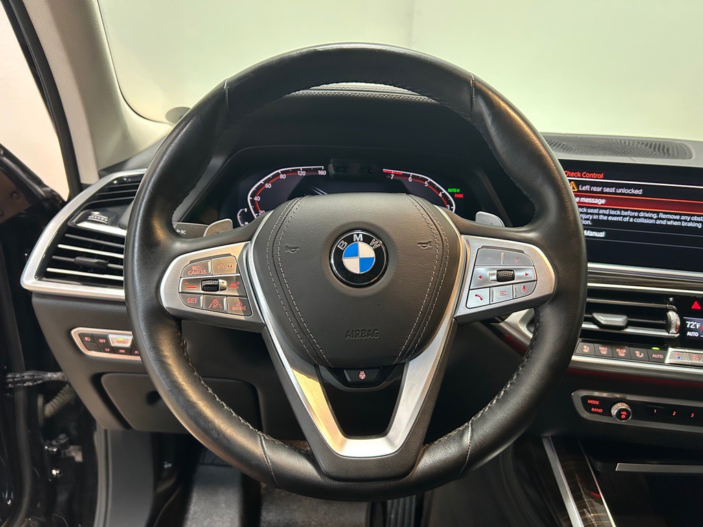 2020 BMW X7 Image 20