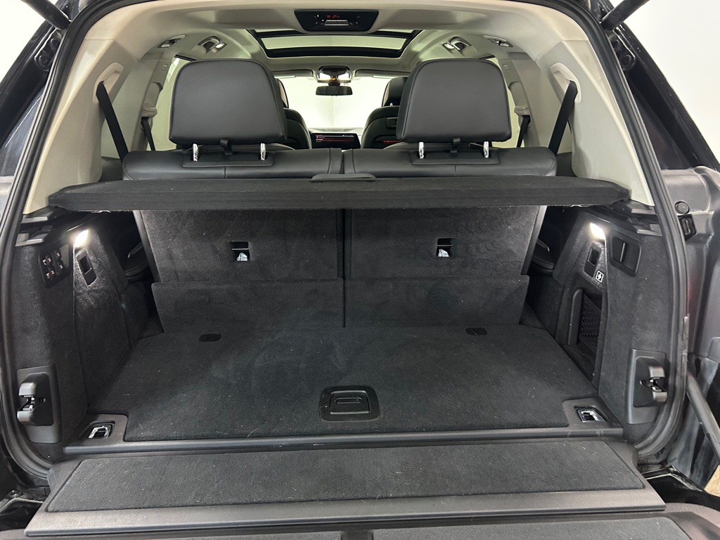 2020 BMW X7 Image 49