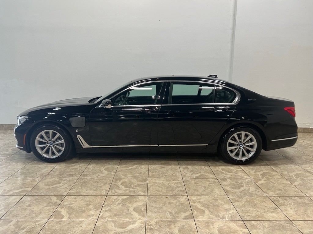 2018 BMW 7 Series Image 3