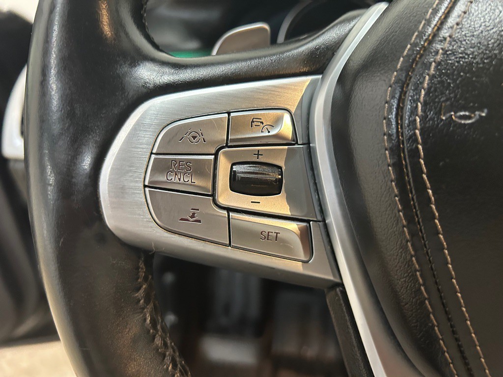 2018 BMW 7 Series Image 21
