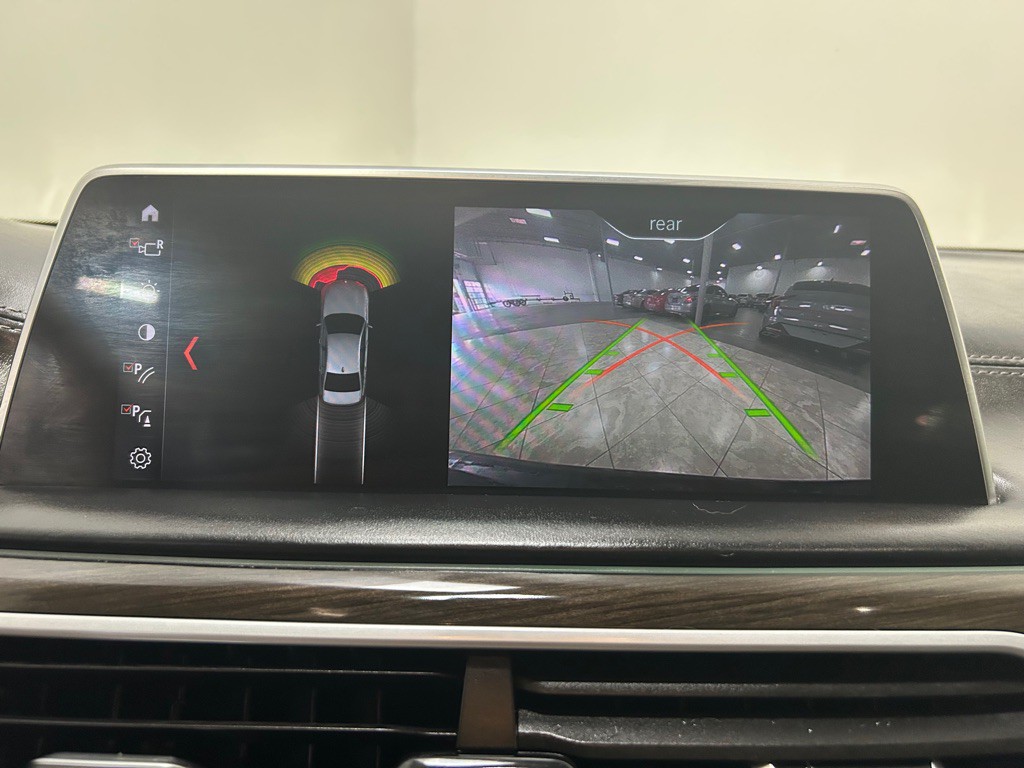 2018 BMW 7 Series Image 25