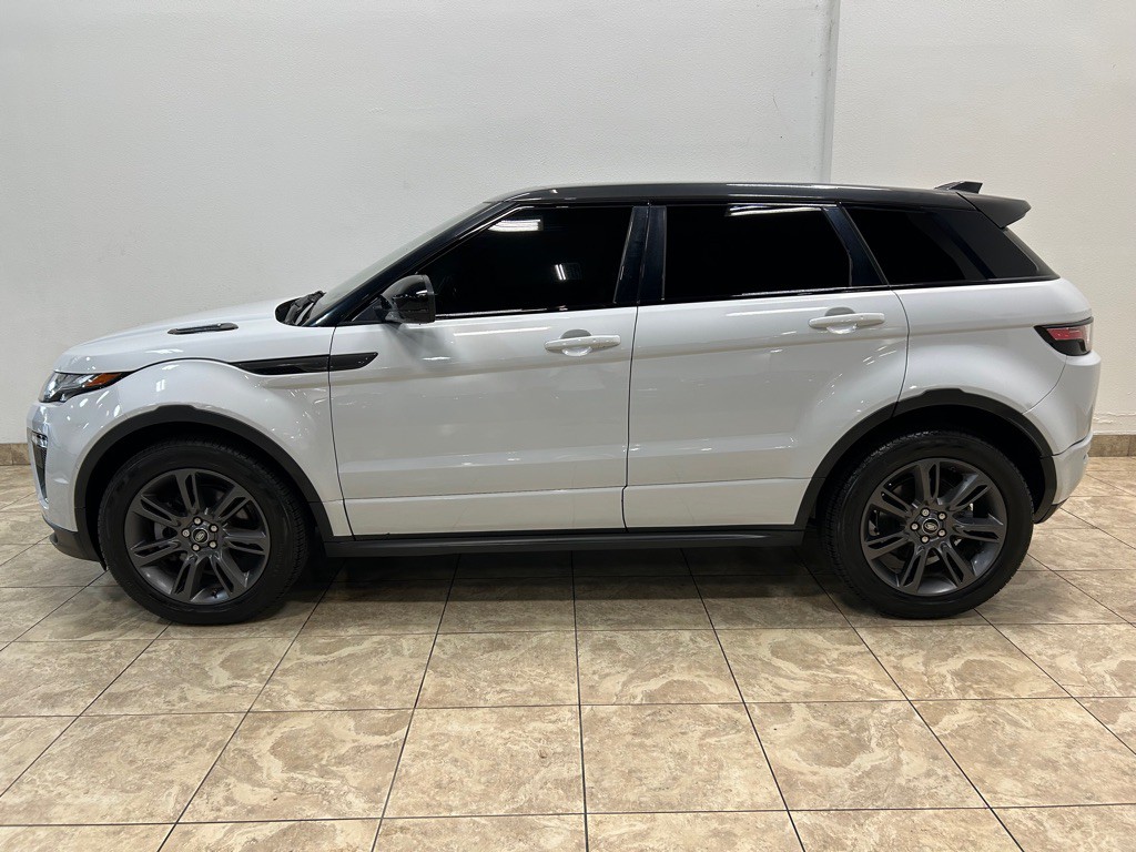 2018 Land Rover Range Rover Evoque Image 3