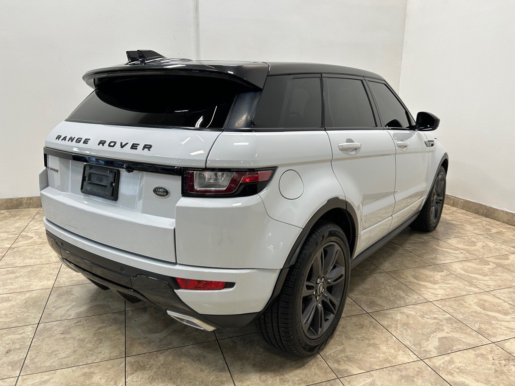 2018 Land Rover Range Rover Evoque Image 9