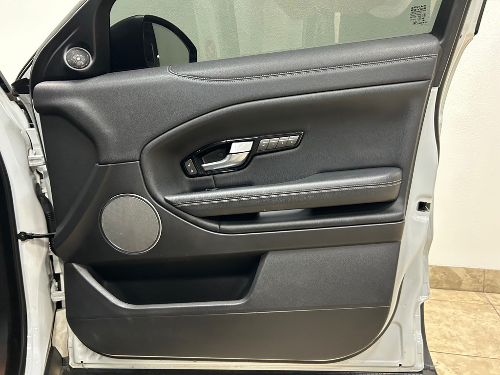 2018 Land Rover Range Rover Evoque Image 29