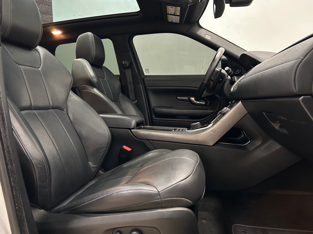 2018 Land Rover Range Rover Evoque Image 32