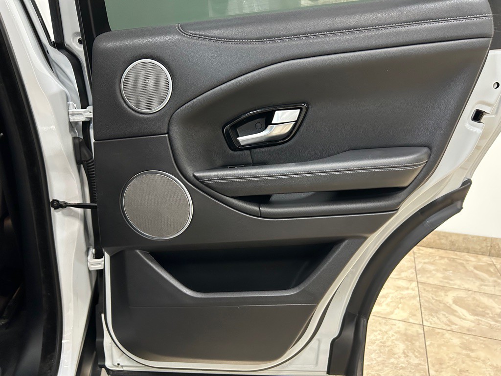 2018 Land Rover Range Rover Evoque Image 35