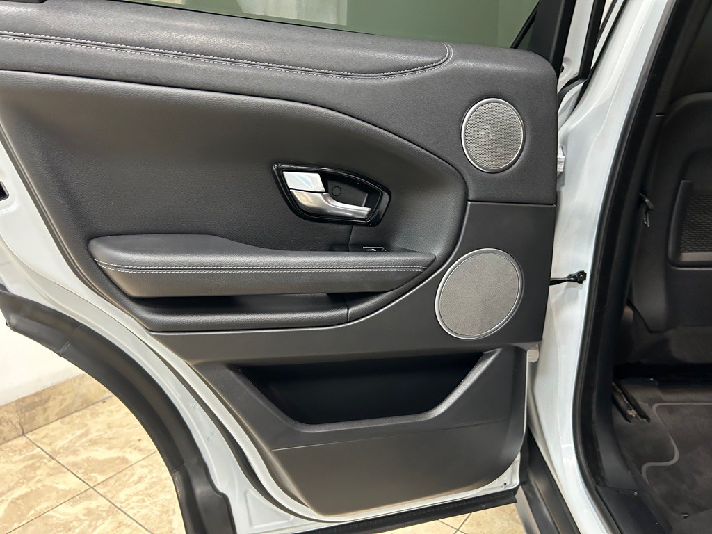 2018 Land Rover Range Rover Evoque Image 39