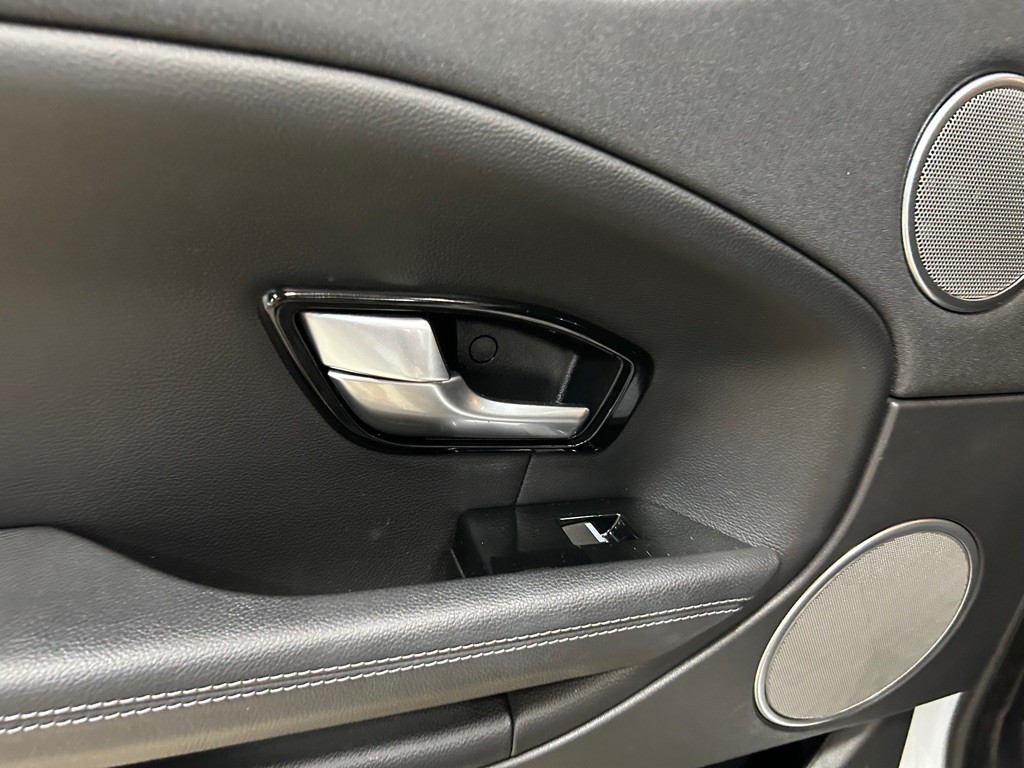 2018 Land Rover Range Rover Evoque Image 40