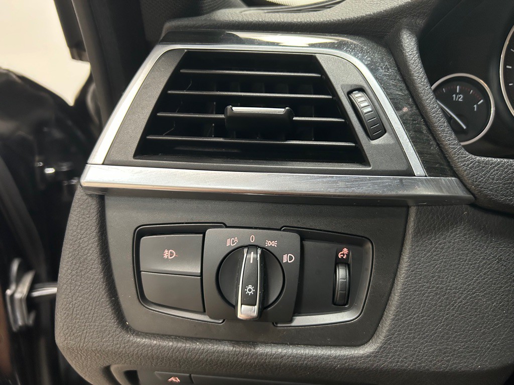 2019 BMW 4 Series Image 17
