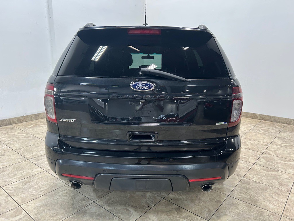 2015 Ford Explorer Image 8
