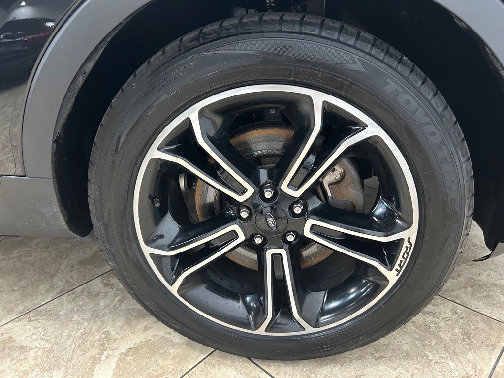 2015 Ford Explorer Image 12