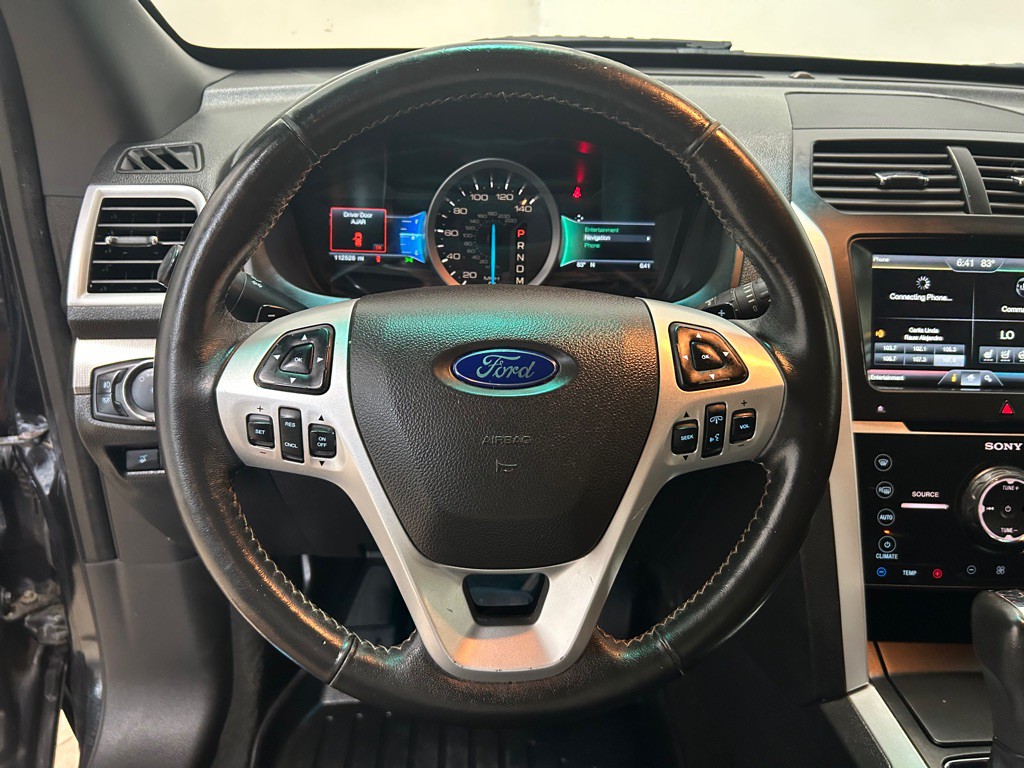2015 Ford Explorer Image 18
