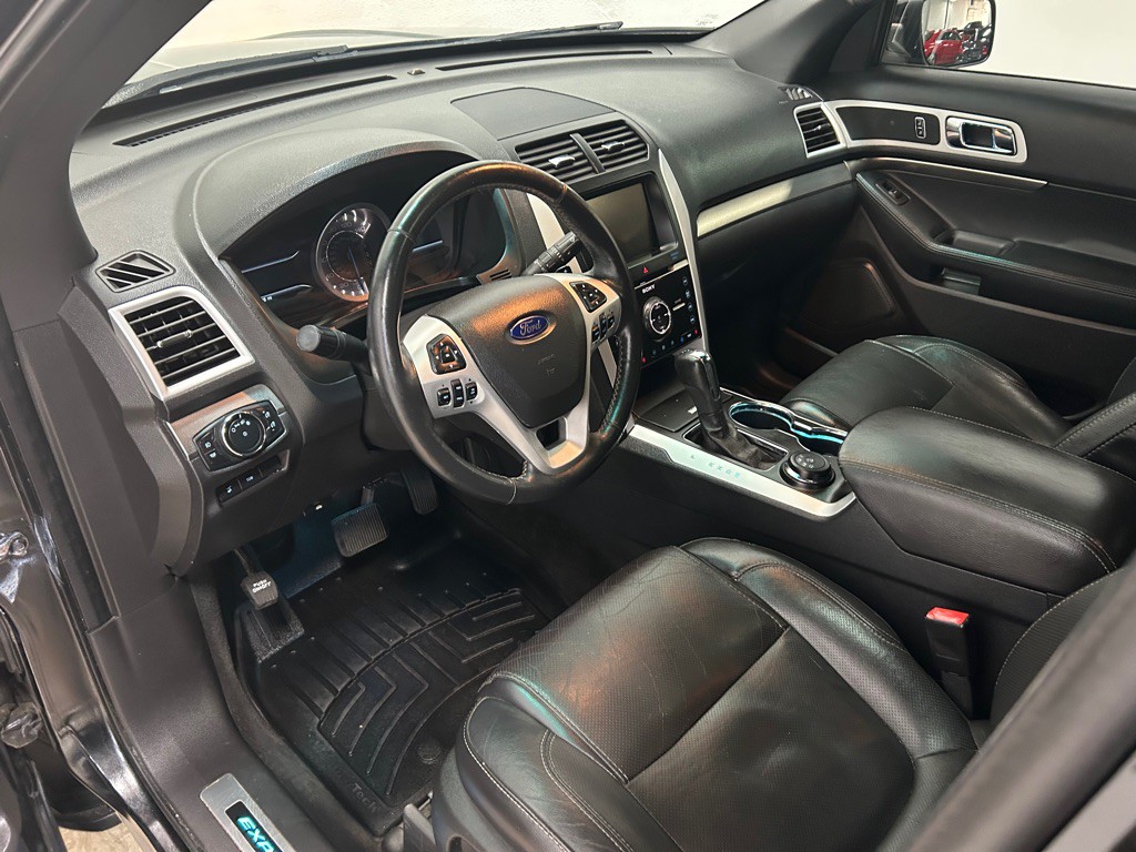 2015 Ford Explorer Image 26