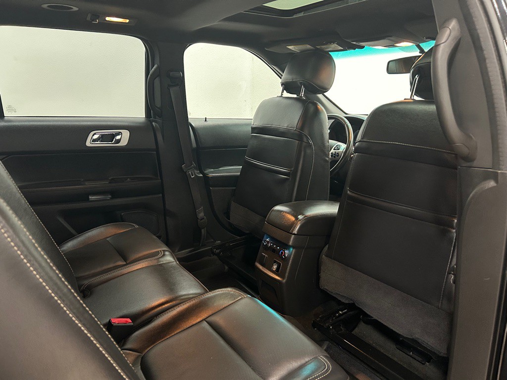 2015 Ford Explorer Image 35
