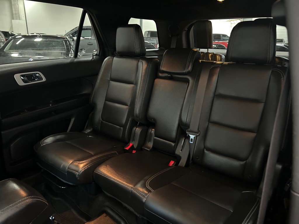 2015 Ford Explorer Image 40