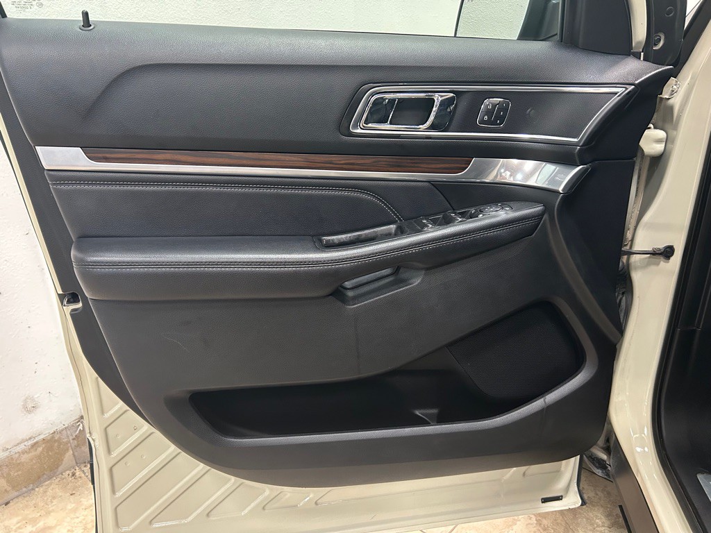 2018 Ford Explorer Image 13