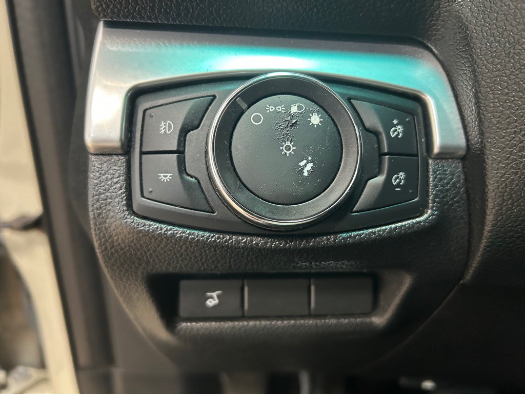 2018 Ford Explorer Image 15